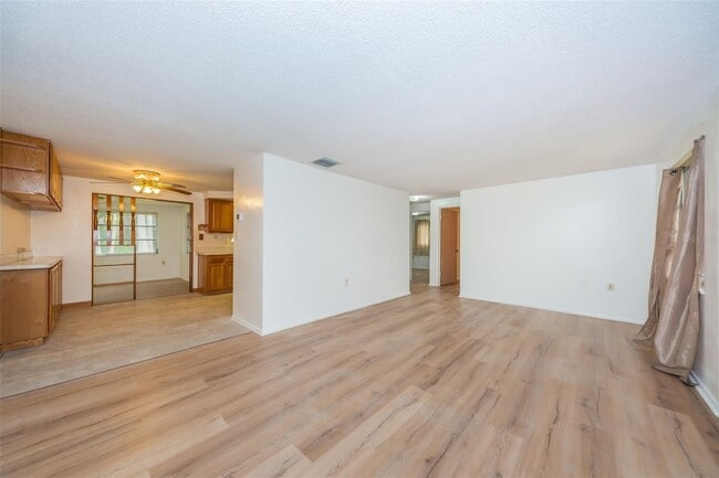 Building Photo - 4535 Flora Ave