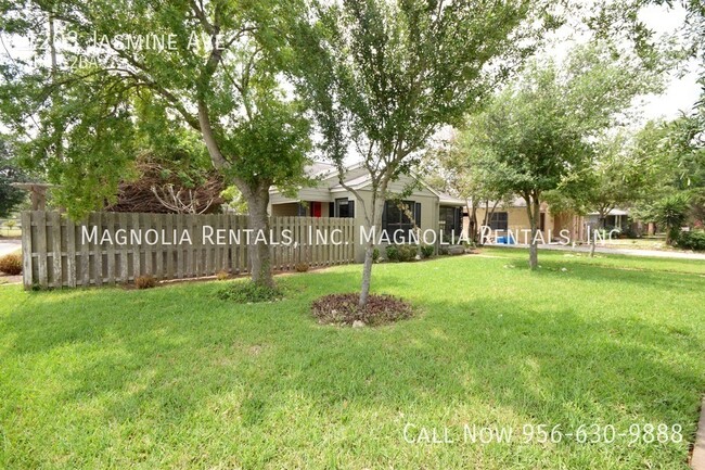 Foto del edificio - Old Town McAllen Home for Rent - Large Pat...