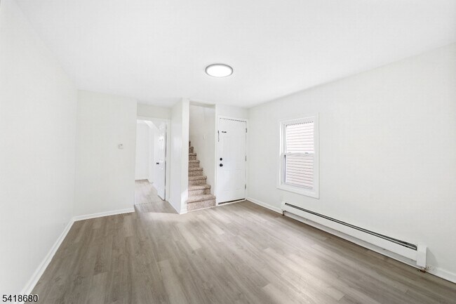 Foto del edificio - 334 Pine St