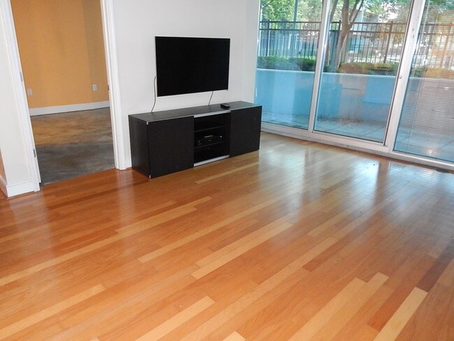 Foto del edificio - 44 Peachtree Ave NE