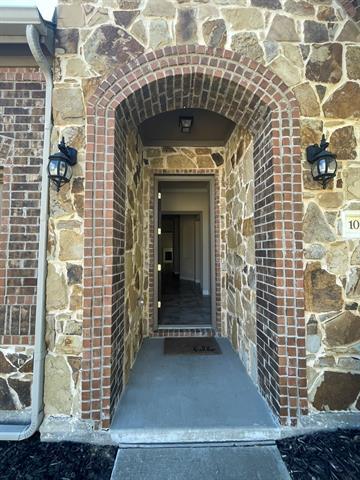 Building Photo - 10709 Craven St