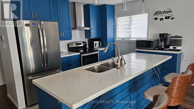 Photo du bâtiment - 378 Daytona Ct