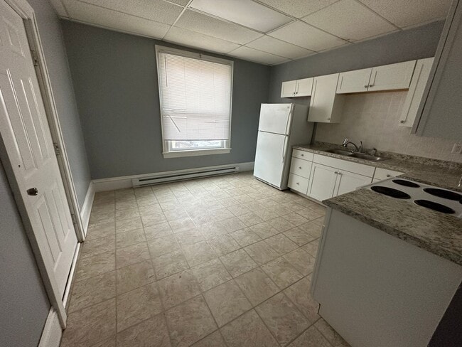 Building Photo - 2120 Lansing Ave