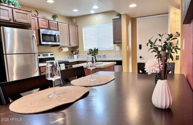 Foto del edificio - 4630 N 68th St