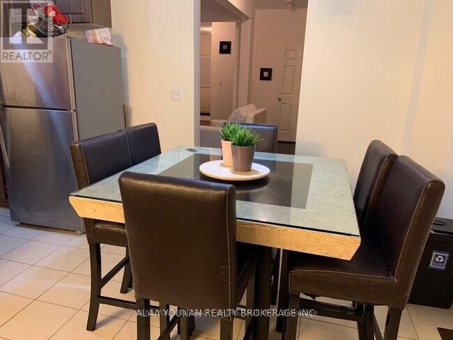 Building Photo - 1055 Job Cres