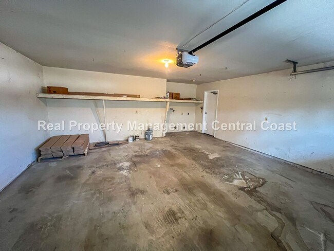 Foto del edificio - LEASE PENDING - Terrific Grover Beach Cond...