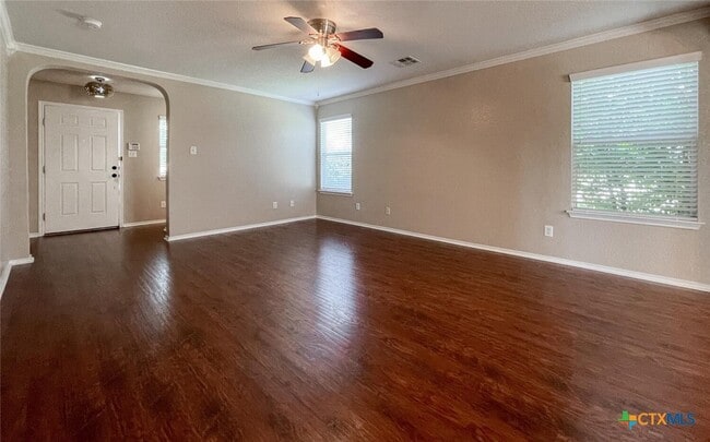 Building Photo - 2237 Stoneleigh Dr