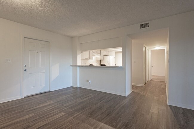Interior Photo - Circle Sunrise