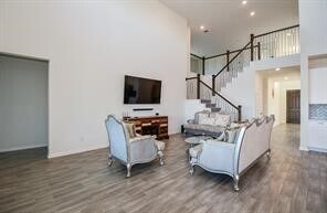 Foto del edificio - 4810 Emerson Manor Dr