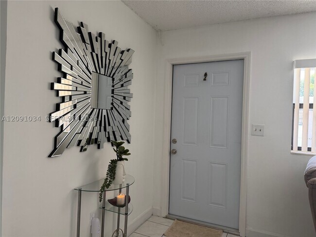 Foto del edificio - 13331 SW 17th Ln