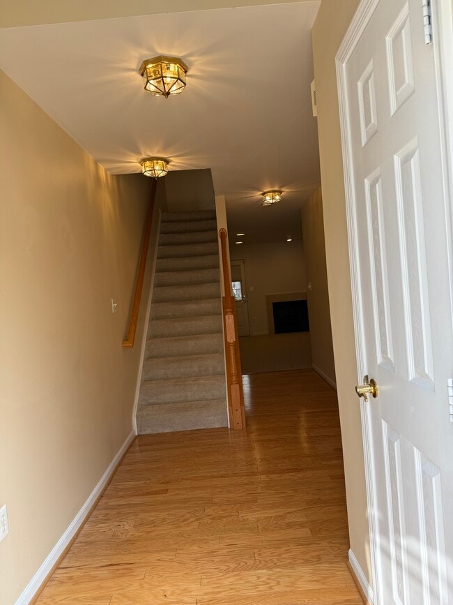 Building Photo - 5939 Kirkcaldy Ln
