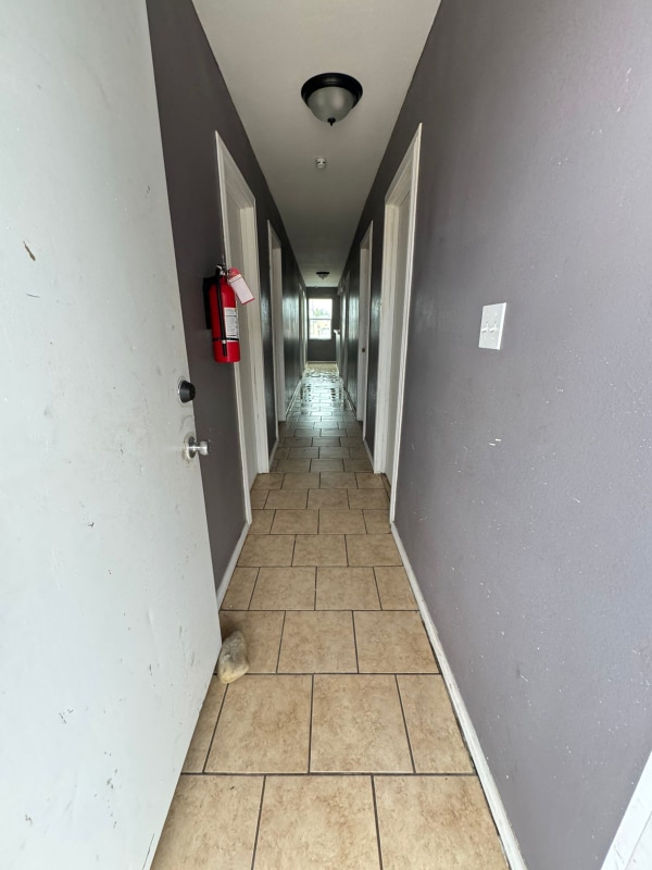 Primary Photo - 618 S F St
