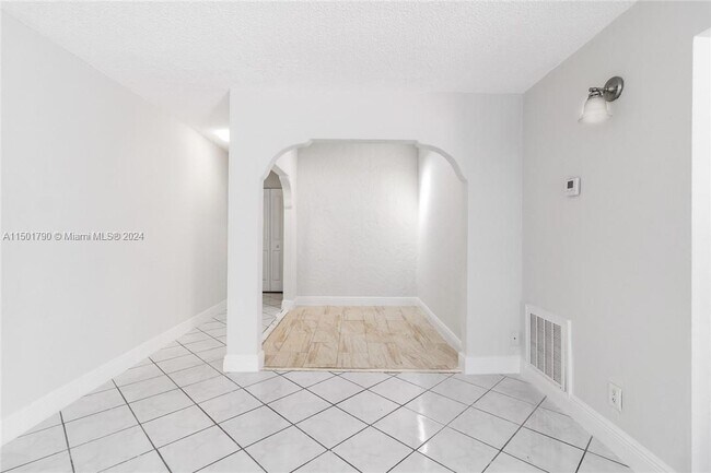 Building Photo - 2203 NW 55th Terrace