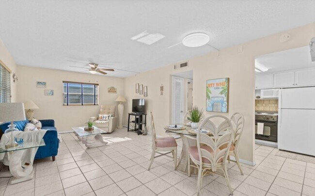 Foto del edificio - 4800 Ocean Beach Blvd