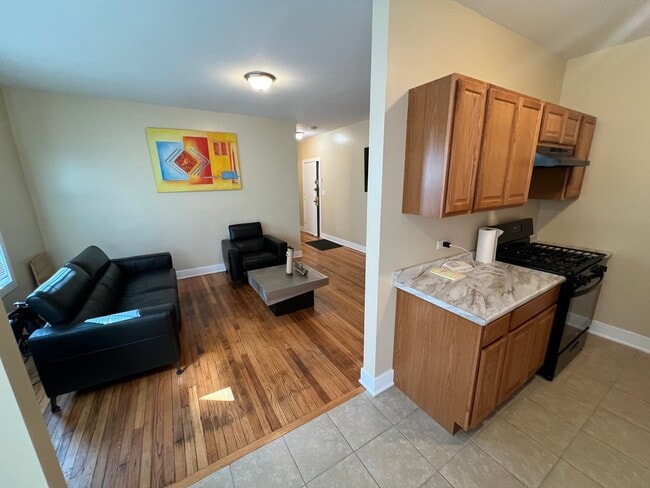 Foto del edificio - 7506 S Vernon Ave