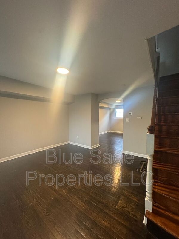 Foto del edificio - 7059 Greenwood Ave
