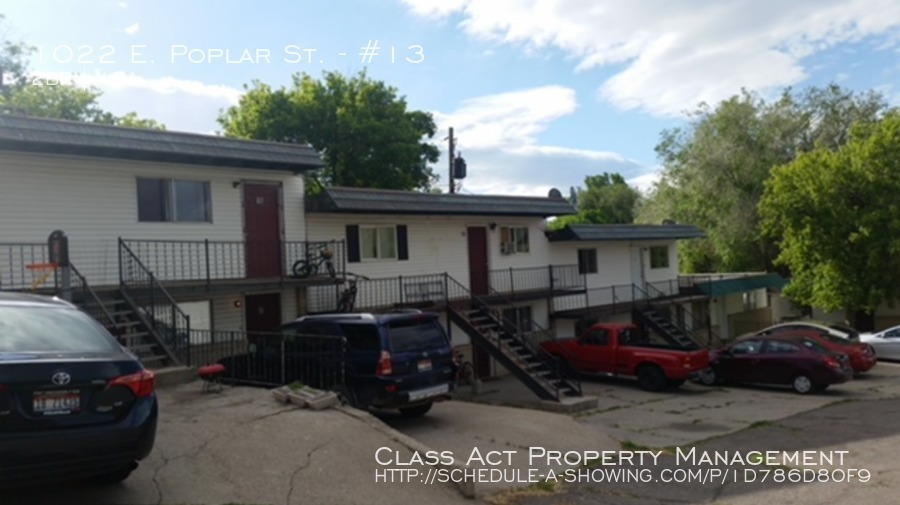 Primary Photo - 1022 E Poplar St