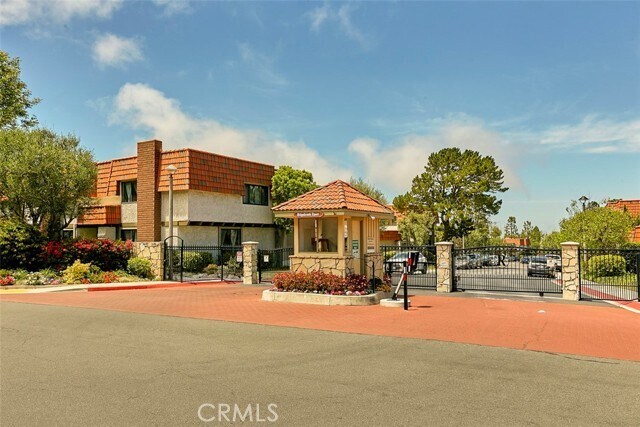 Foto del edificio - 28035 Ridgebrook Ct