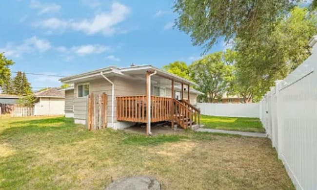 Building Photo - Beautiful 4-bed 2-bath home in Blackfoot