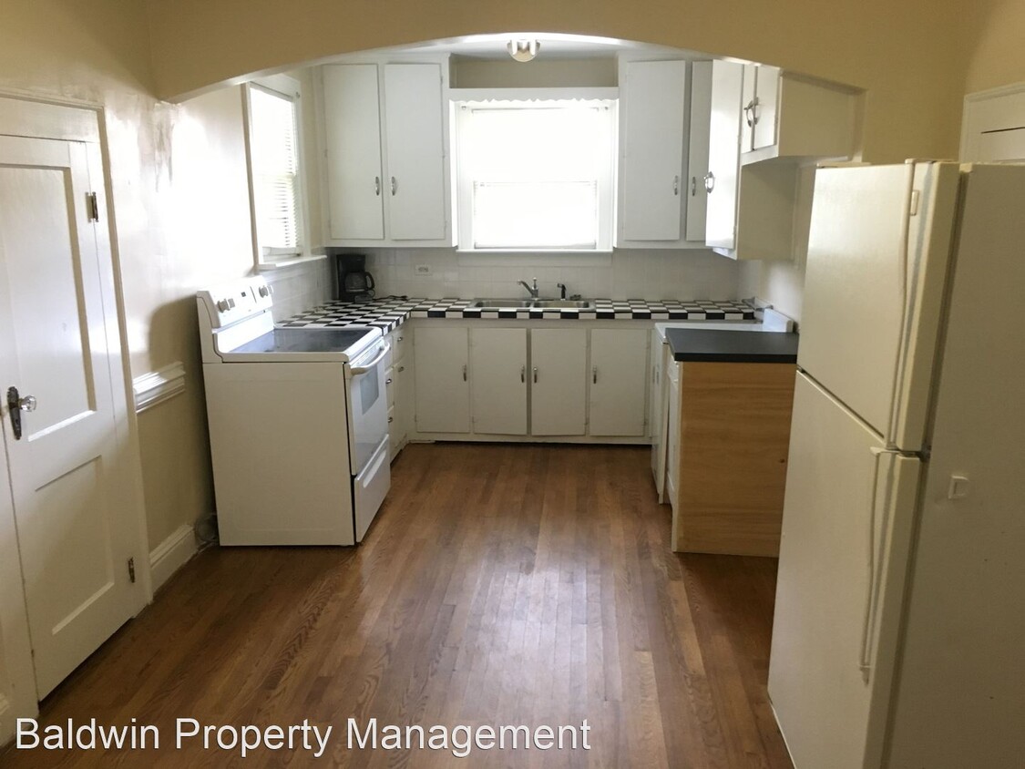 Building Photo - 2 br, 2 bath House - 620 N. Peacehaven Road