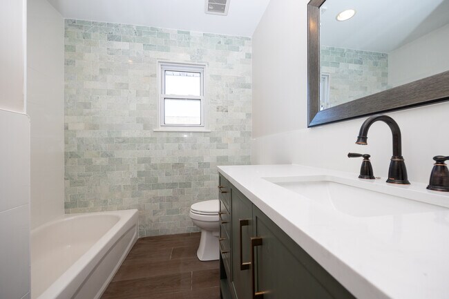 Building Photo - 98 S Centre Ave