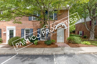 Building Photo - 4030 Huntingreen Ln NW