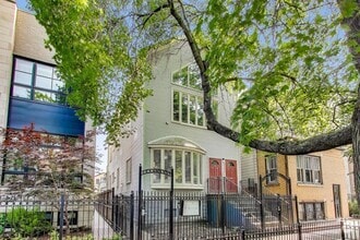 Building Photo - 1229 W Wellington Ave
