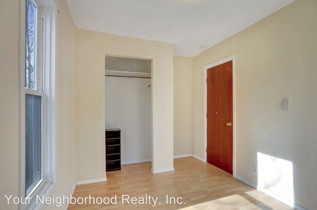 Building Photo - 2 br, 1 bath House - 213 N Second St