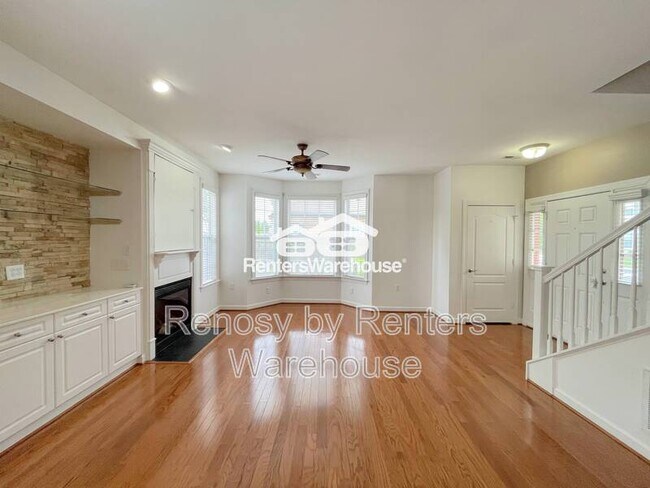 Building Photo - 3932 Cromwell Park Dr
