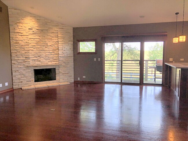 Building Photo - 609 Millview Dr