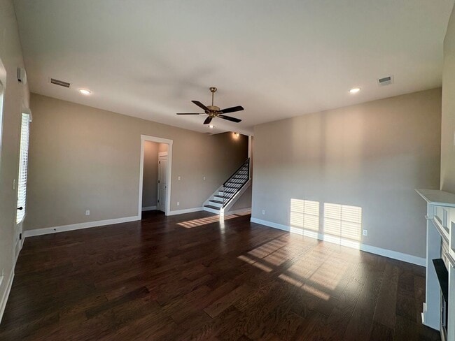 Building Photo - 7291 Crosswinds Blvd