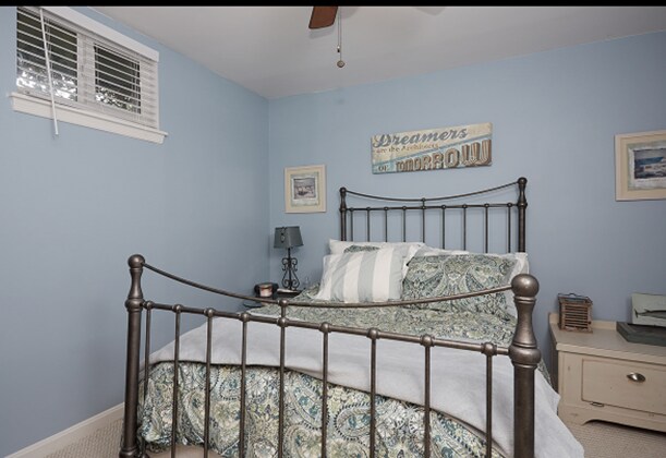 Foto del edificio - 7118 Snug Harbor Ct