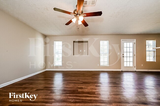 Foto del edificio - 1235 Mills Cove Dr