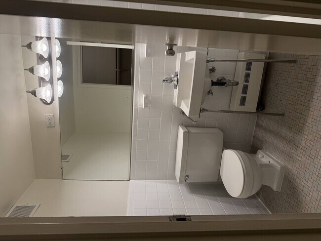 Interior Photo - The 925 Apartments