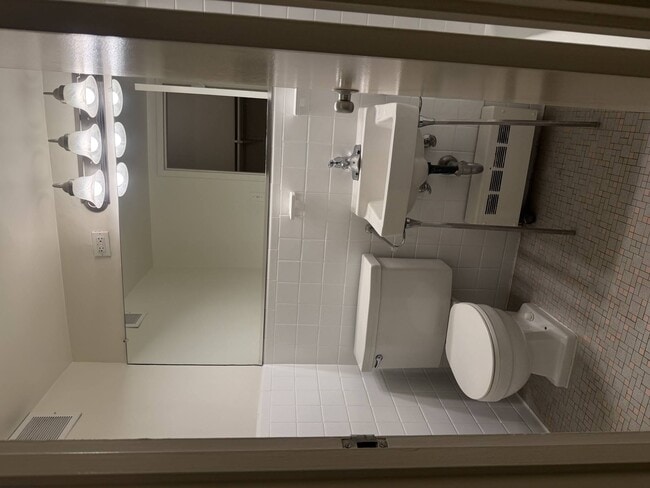 Interior Photo - The 925 Apartments