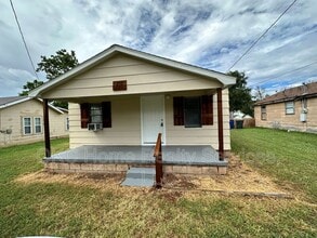 Building Photo - 210 S Monroe Ave