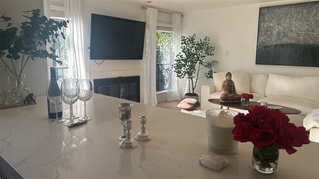 Foto del edificio - 1914 Augusta Dr