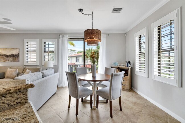 Building Photo - 1383 Artesia Dr E