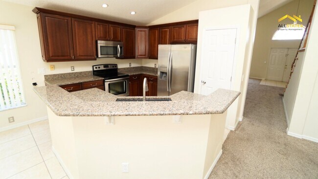 Building Photo - 3539 Foxcroft Cir