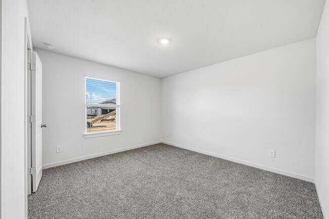 Foto del edificio - 3919 Langridge Dr