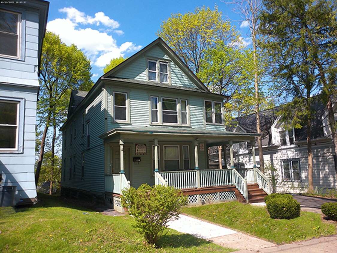Primary Photo - 1217 Madison St