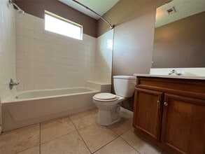 Building Photo - 5603 Madison St