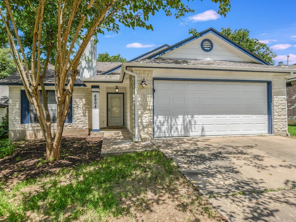 Foto principal - 8904 Romayne Ln