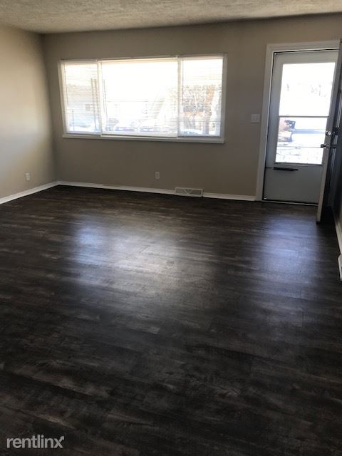Building Photo - 3 br, 1 bath House - 1267 Carnegie Ave.