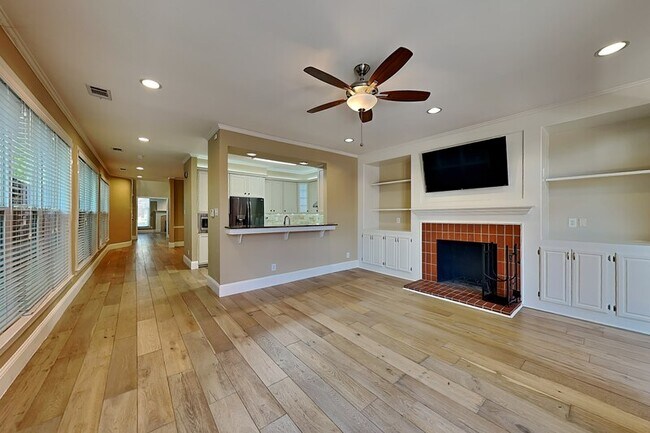Foto del edificio - 3420 Binkley Ave