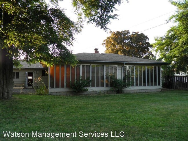 Foto del edificio - 5 br, 2 bath House - 1540 NW Circle Blvd,