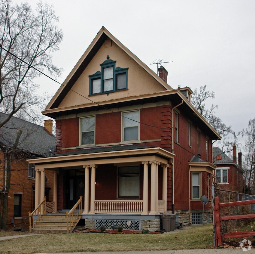 287 McCormick Pl, Cincinnati, OH 45219 Apartments in Cincinnati, OH