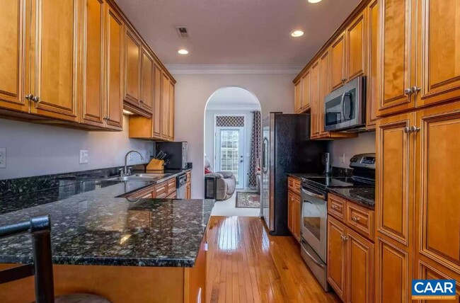 Building Photo - 3066 Crystal Spring Ln
