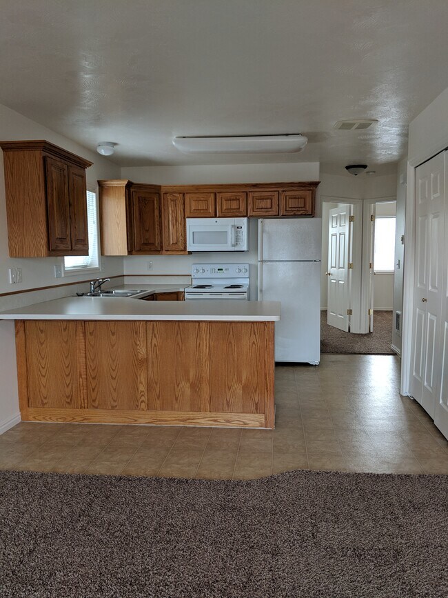 3108 E Chasewood Dr Unit 4, Ammon, ID 83406 3108 E Chasewood Dr Ammon
