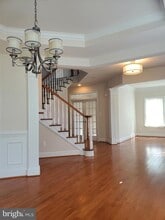 Building Photo - 411 Greenebaum Ln